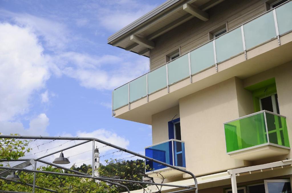 Energy Hotel Calceranica al Lago Exterior foto