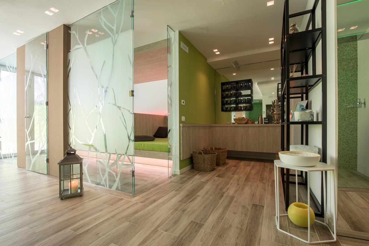 Energy Hotel Calceranica al Lago Exterior foto