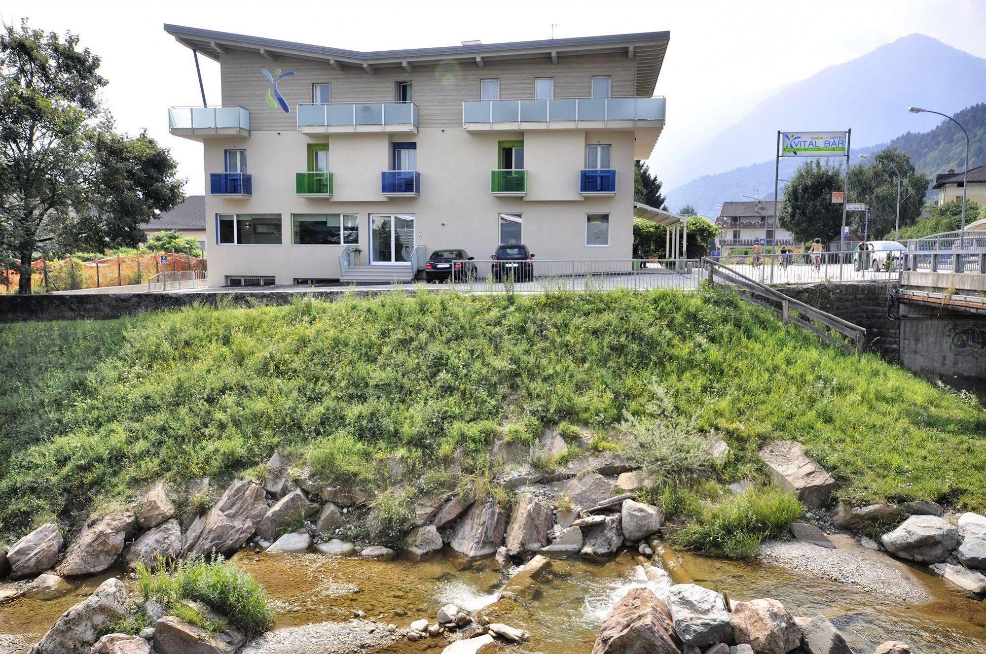Energy Hotel Calceranica al Lago Exterior foto