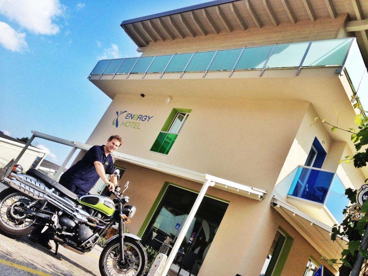Energy Hotel Calceranica al Lago Exterior foto